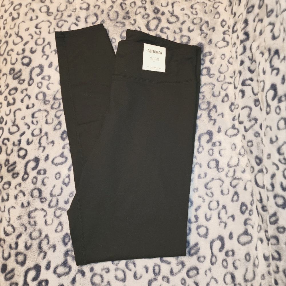New Cotton On Body black leggings sz12
